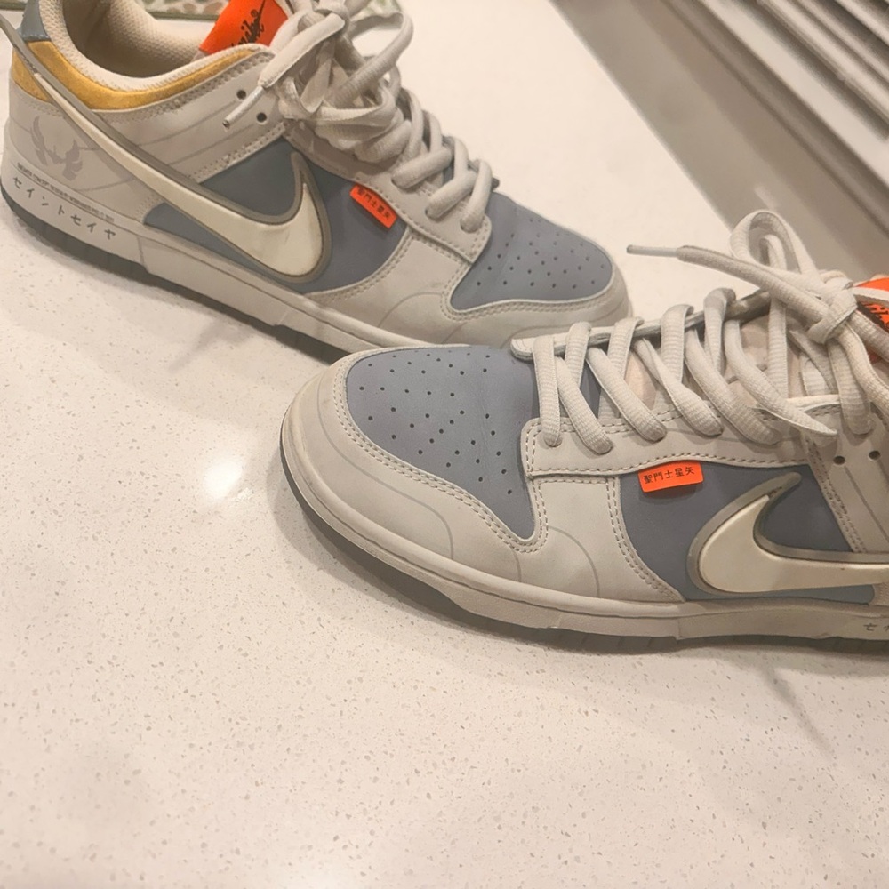 Nike Men's Blue and Cream Sneakers
